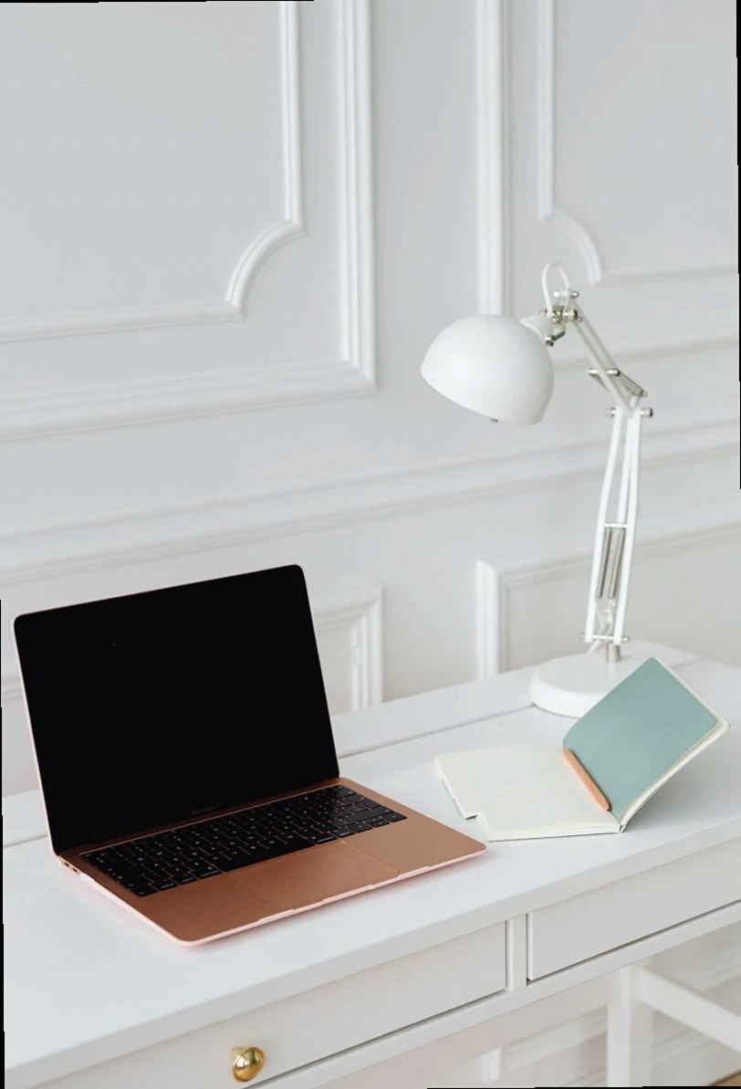 Fractional consulting or a full-time hire: how to decide